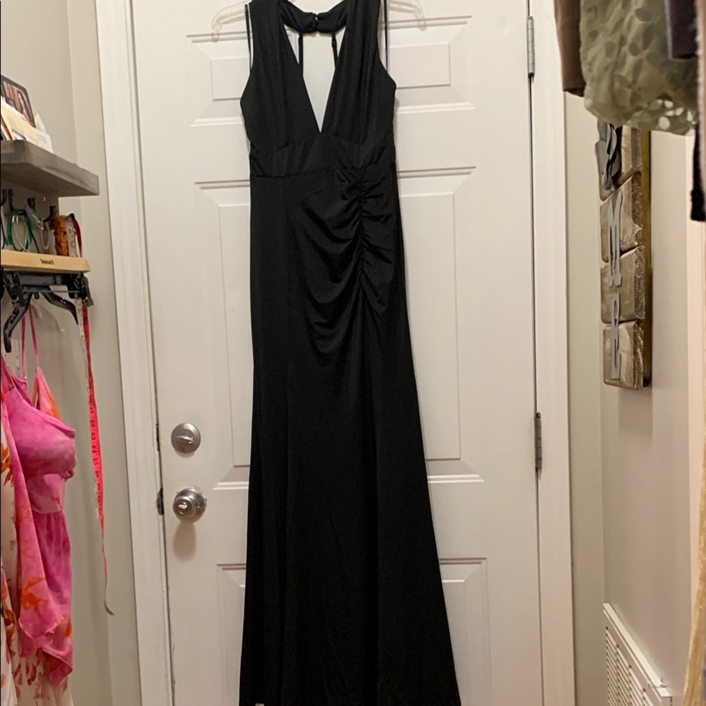 Lulu's Elegant Black Evening Dress Size Small with Ruched Front